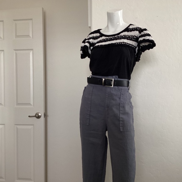 G Greige black, XL top, black and white crochet sleeves and along the top - Picture 7 of 8